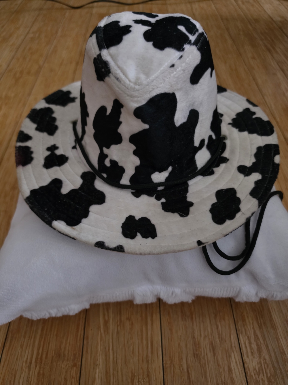 Suede Cow-Print Wide Brim Hat - Black & White